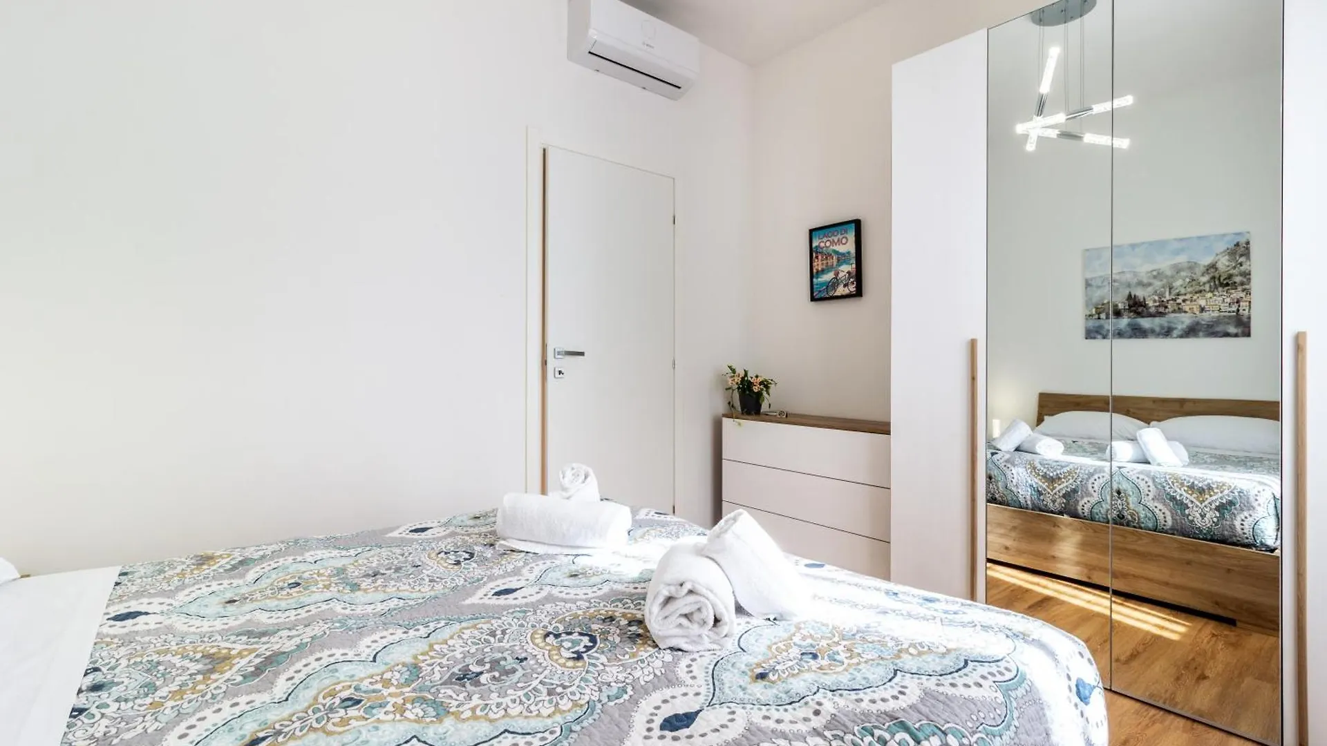 Silk & Sunset - City And Lake View With Parking Como Holiday home