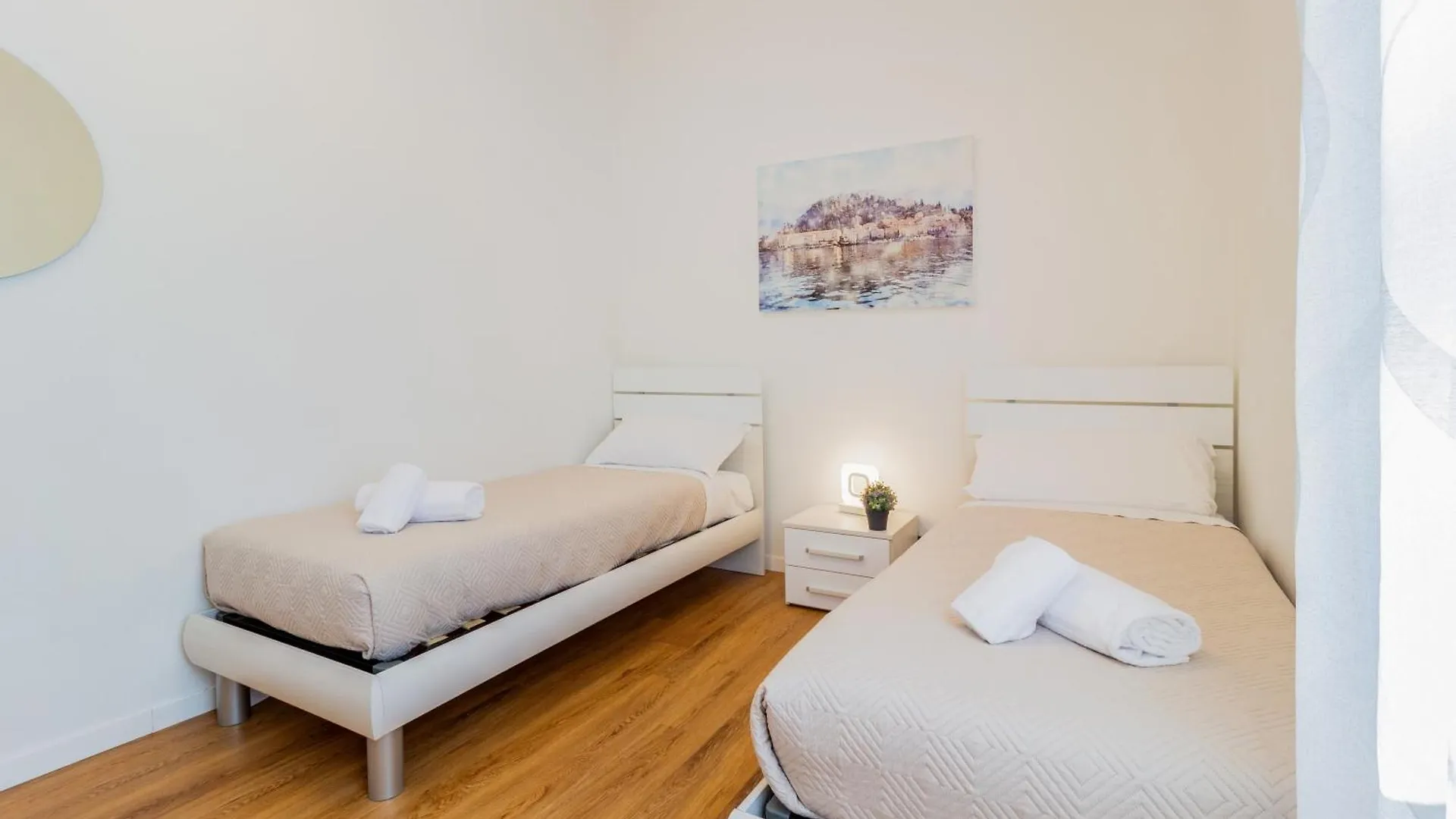 Silk & Sunset - City And Lake View With Parking Como