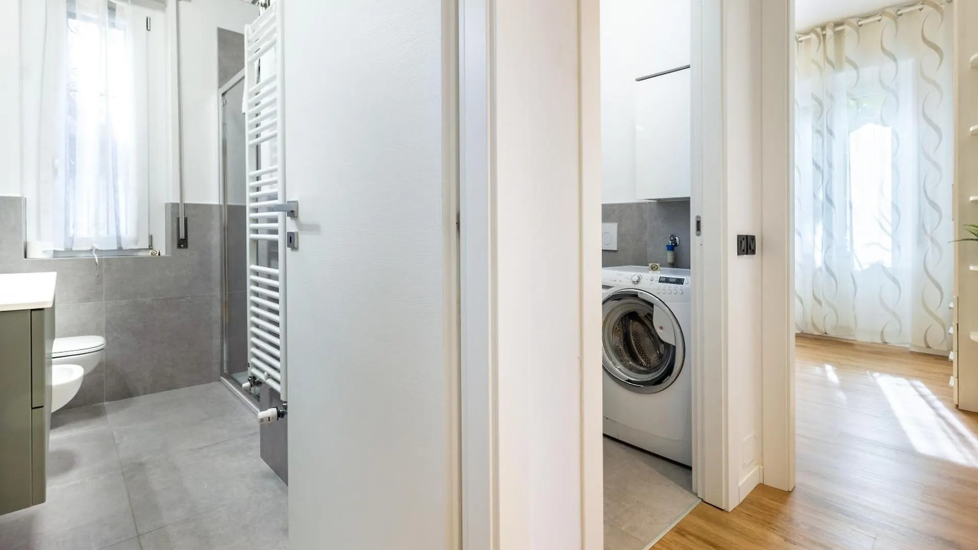 Holiday home Silk & Sunset - City And Lake View With Parking Como