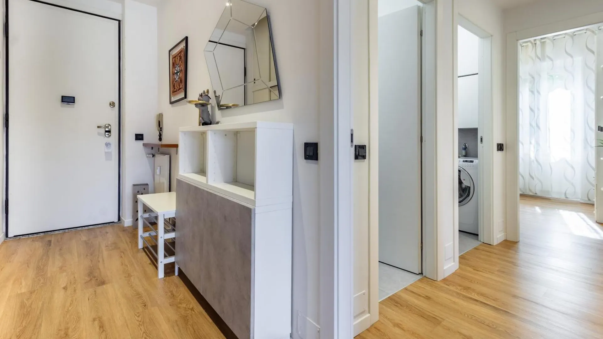Holiday home Silk & Sunset - City And Lake View With Parking Como